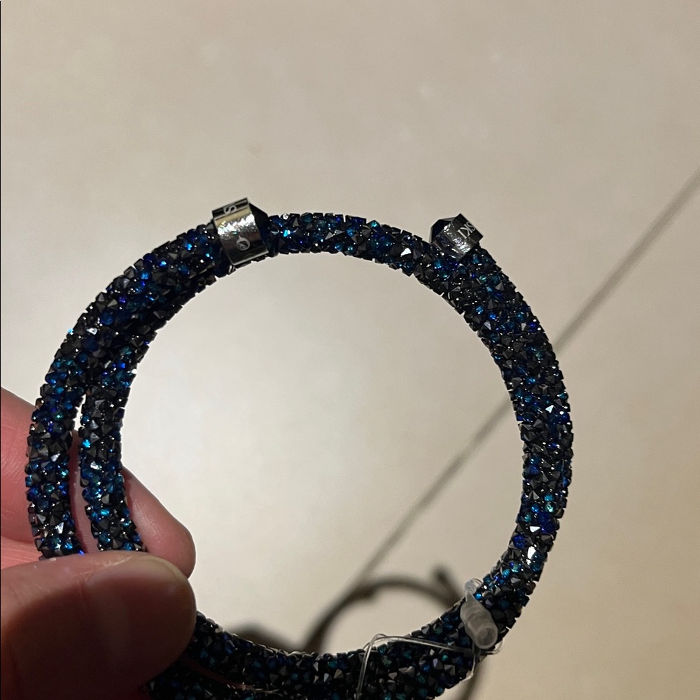 Swarovski Blue Crystal Beaded Bracelet- like new excellent condition - Picture 9 of 9